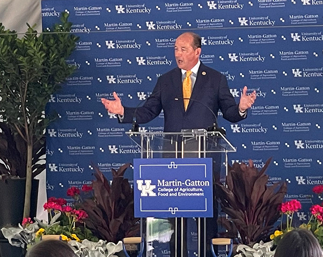 University of Kentucky leaders and political figures participating in groundbreaking ceremony